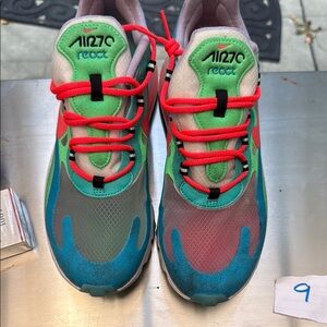 Nike Athletic Shoes Green Red Mesh Performance